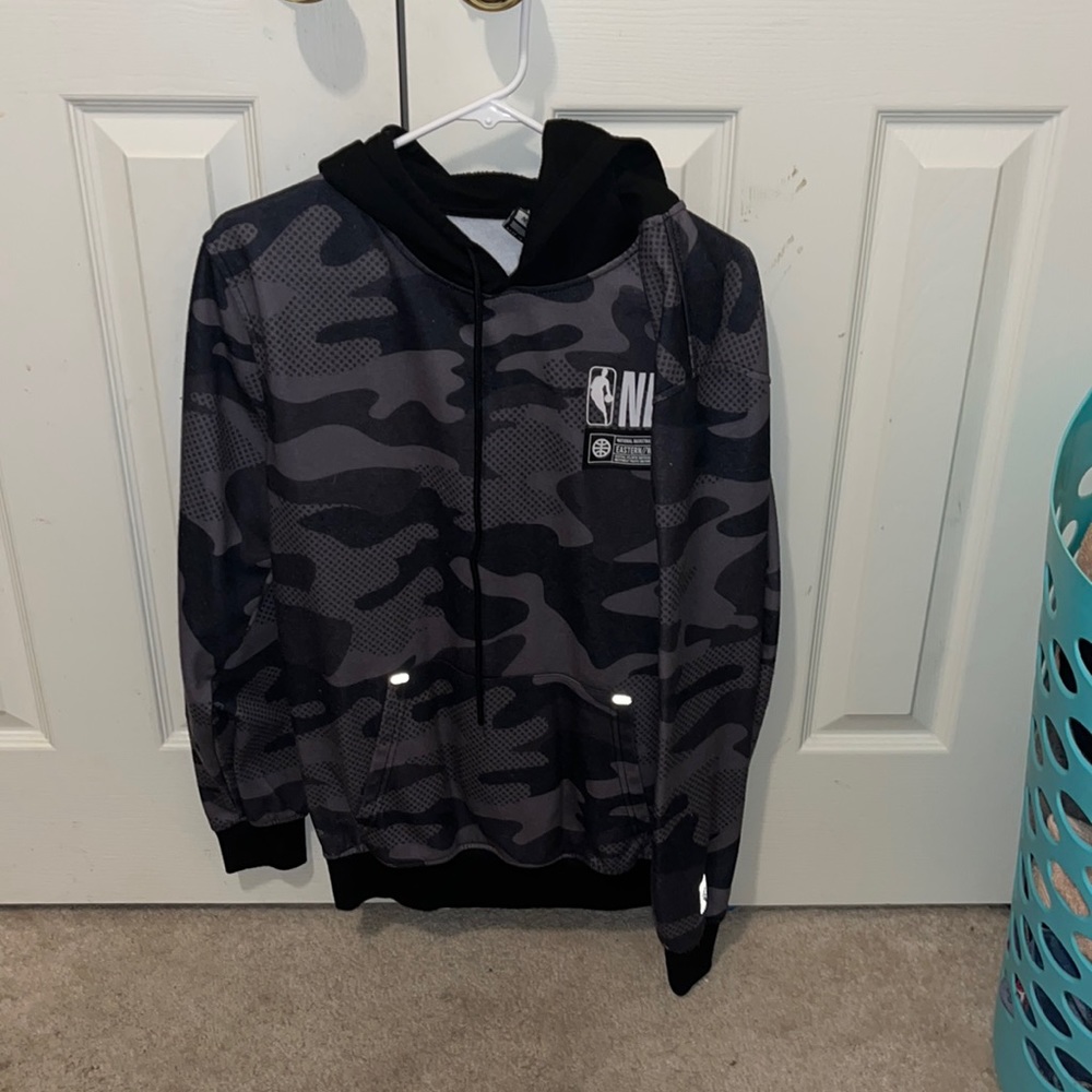 Mens medium nba hoodie